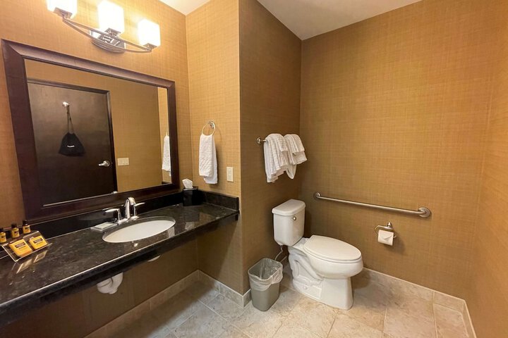 Room 18 of 39