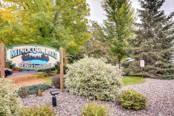 Lake Minocqua Condo w / Shared Fire Pit!