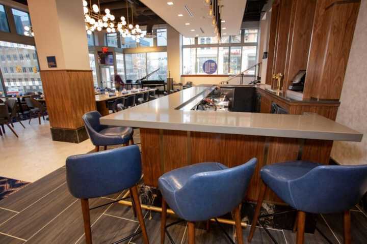 BLU-Tique Akron, a Tribute Portfolio Hotel