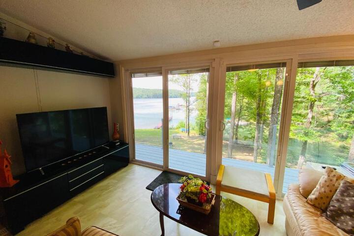 Paradise View Getaway-Dacha