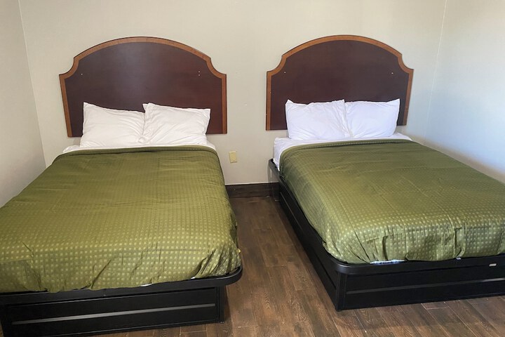 Room 18 of 30
