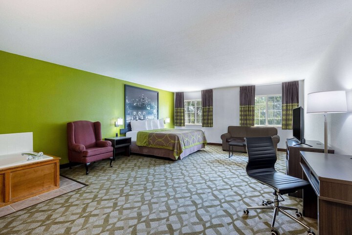 Room 12 of 38