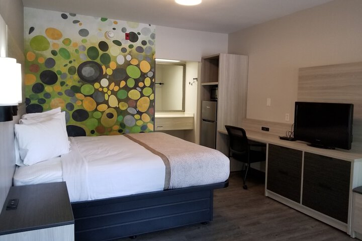 Room 27 of 57