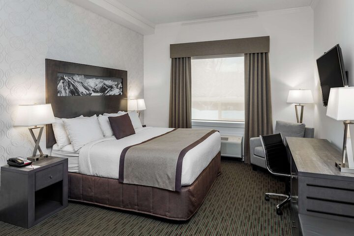 Room 25 of 46