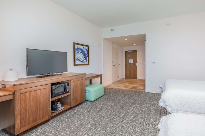 Hampton Inn & Suites Panama City Beach-Beachfront