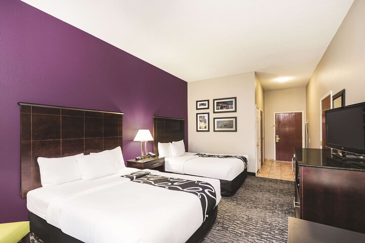 Room 16 of 35