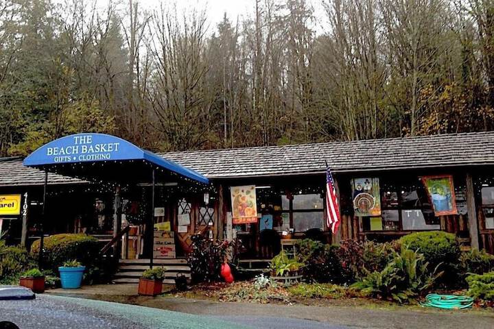 The Maritime Inn
