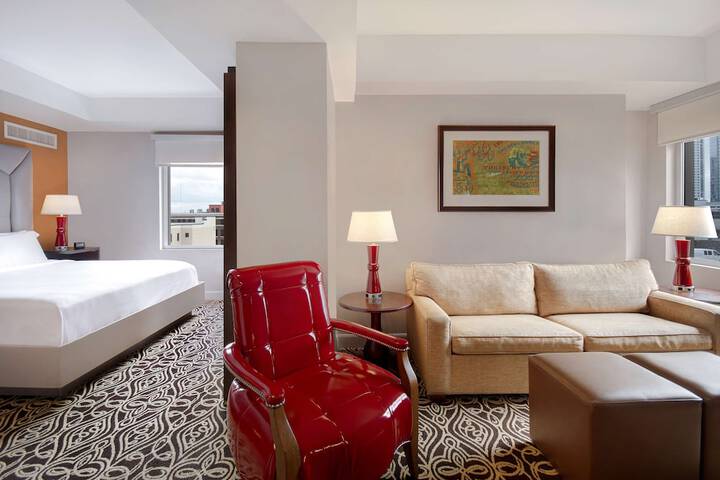 Room 41 of 62