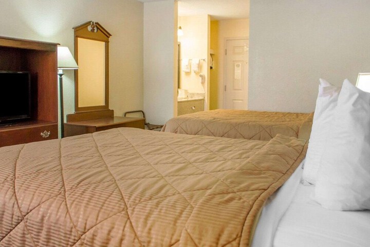 Quality Inn Broken Arrow - Tulsa