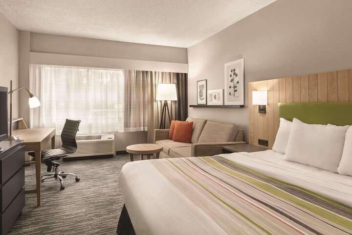 Room 11 of 20