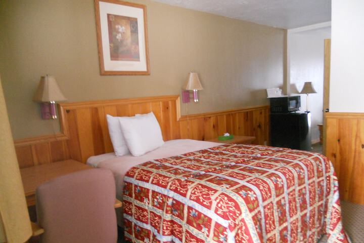 Room 14 of 105