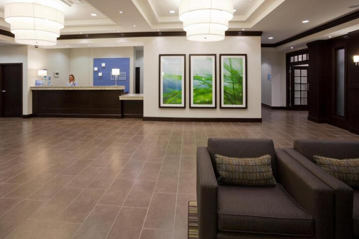 Holiday Inn Express & Suites New Liskeard by IHG