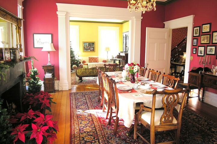 Delano Homestead Bed & Breakfast