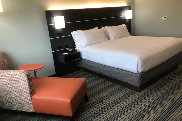 Room 40 of 58