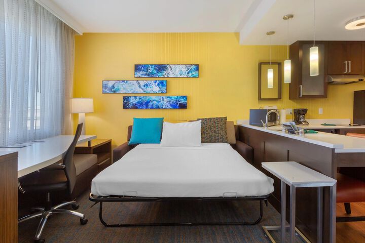 Room 19 of 35