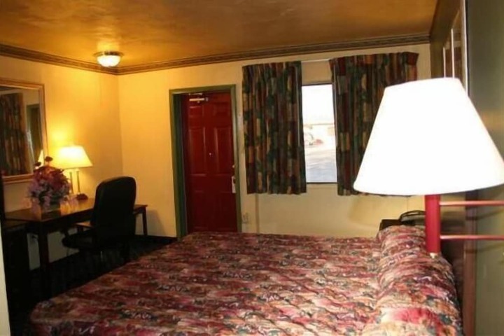 Plaza Travel Inn