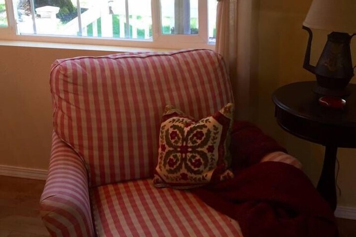 Romantic Rogue River Cottage Near Del Rio Winery