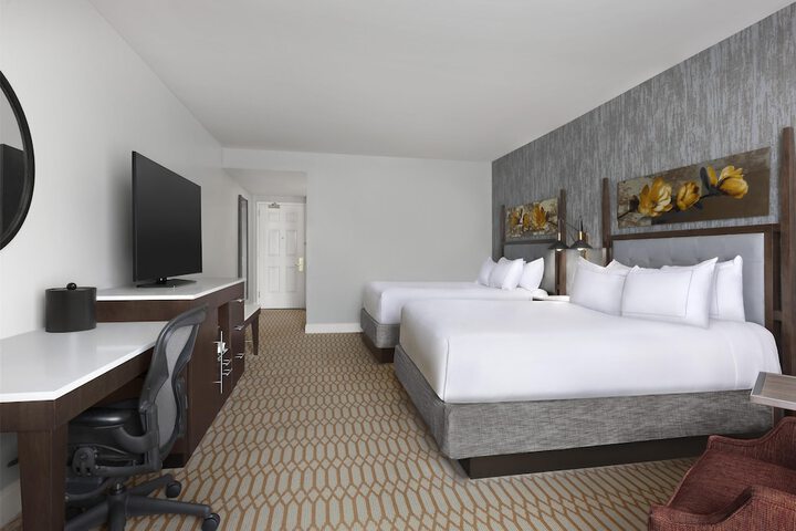 Virginia Crossings Hotel Tapestry Collection by Hilton