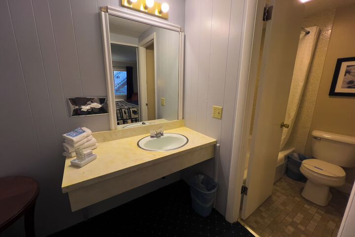 Room 56 of 81
