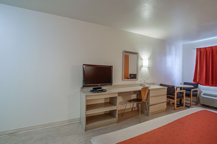 Room 21 of 31