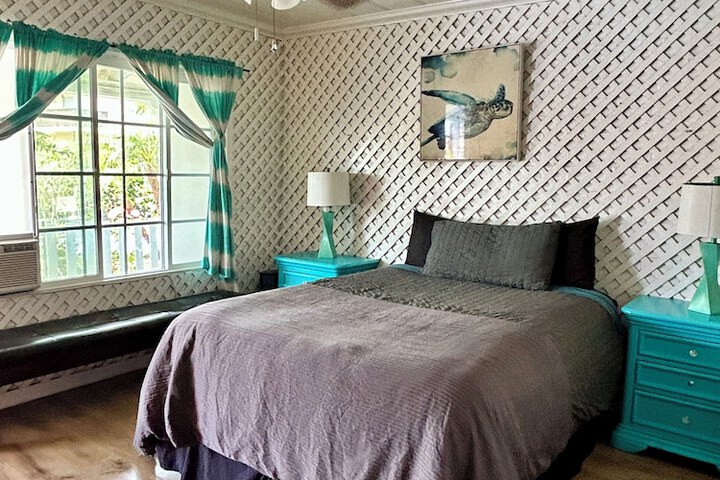 Room 40 of 65