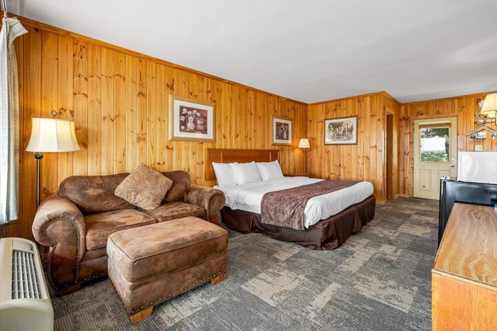 Room 21 of 33