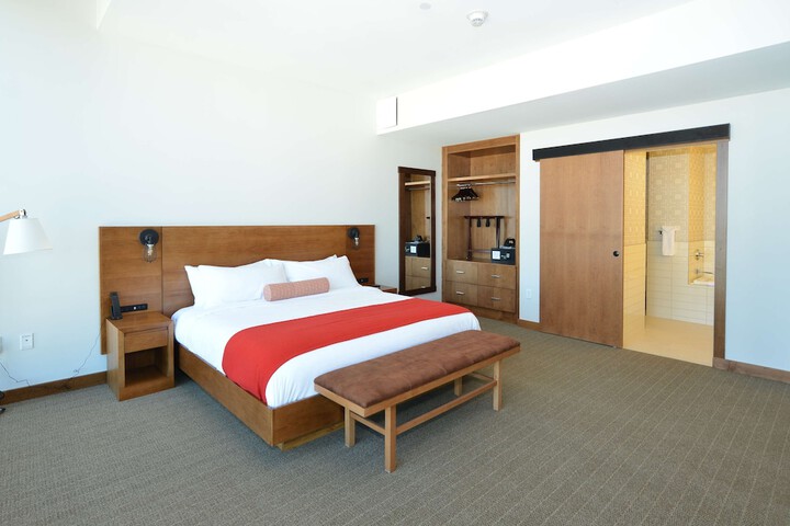 The Lismore Eau Claire - a DoubleTree by Hilton