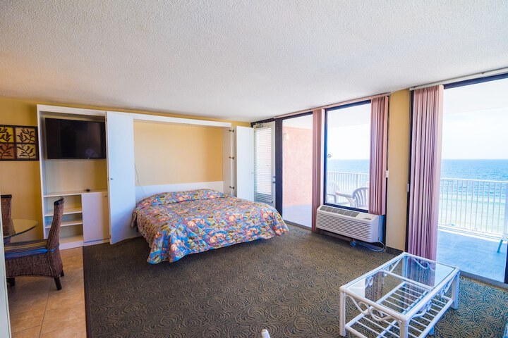 Room 51 of 114