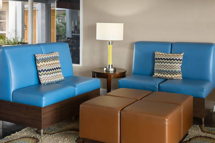 Super 8 by Wyndham Ellenton Bradenton Area