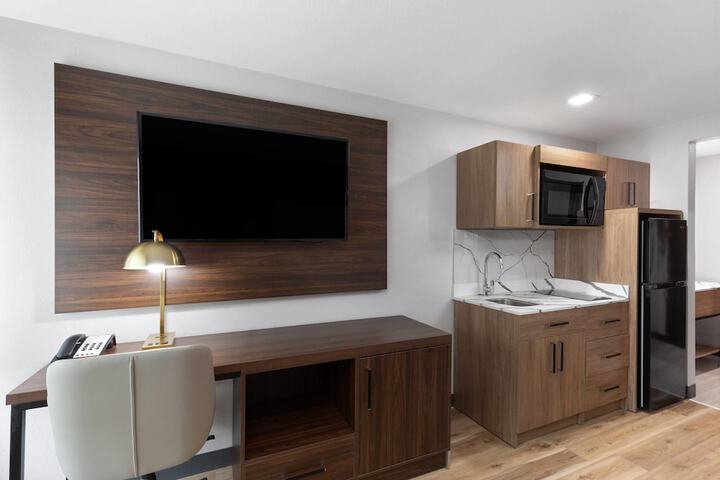 Hawthorn Extended Stay by Wyndham Springdale