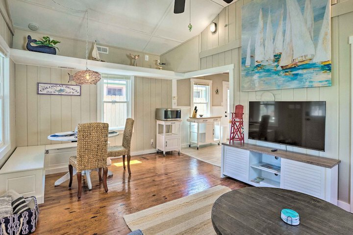 Chic Cottage w / Private Yard: Steps to Beach!