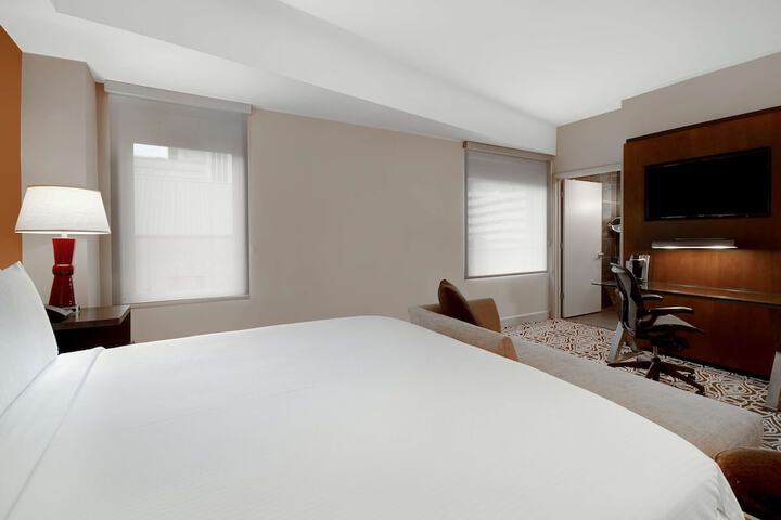 Room 22 of 62