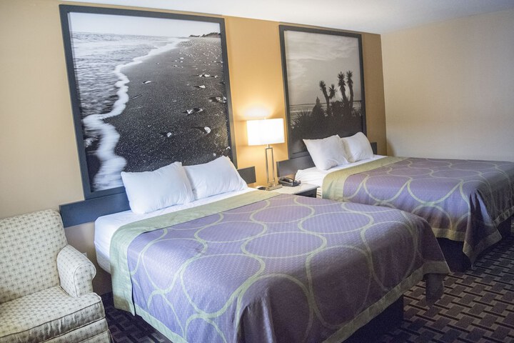 Room 27 of 44