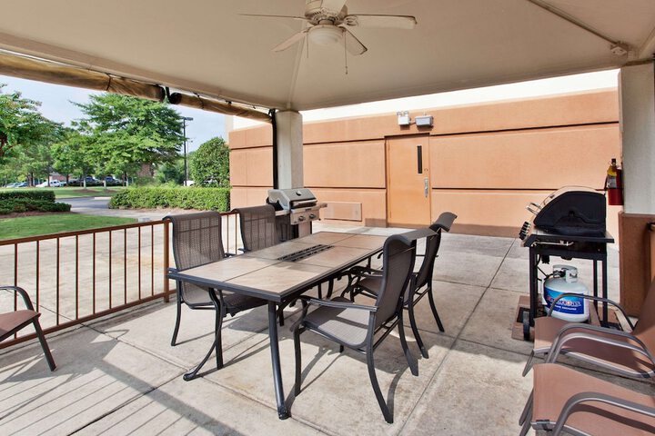 Terrace/Patio 14 of 16