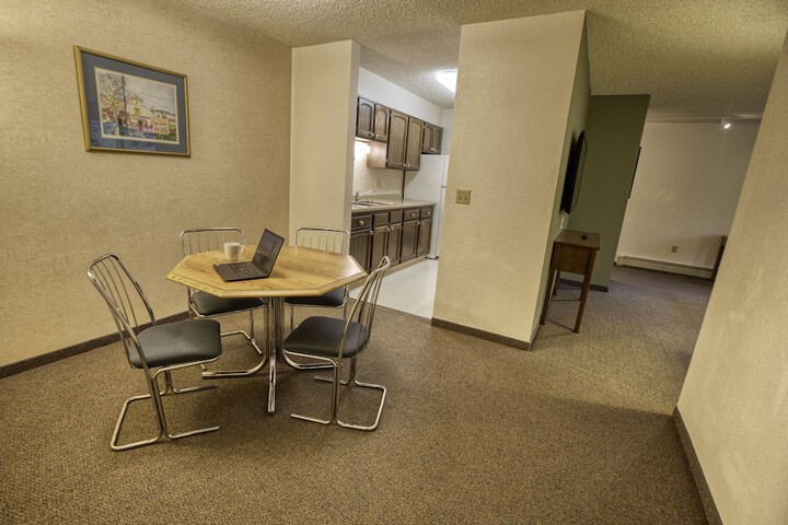 Room 15 of 33