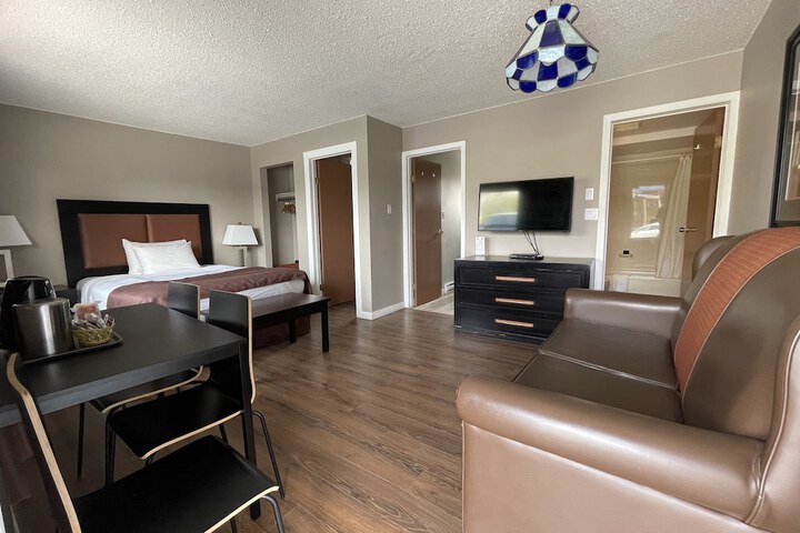 Room 16 of 23