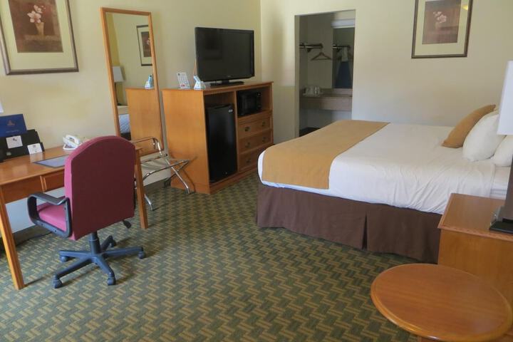Red Coach Inn