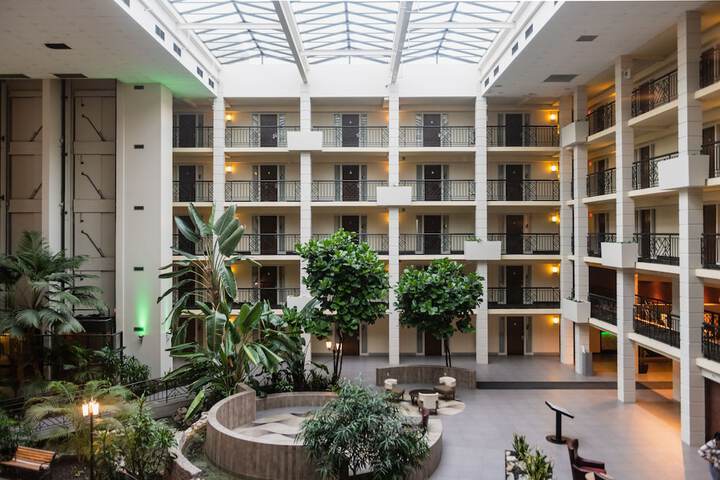 Embassy Suites by Hilton Piscataway Somerset