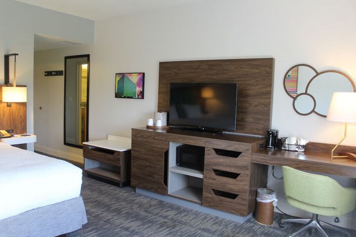 Room 16 of 121