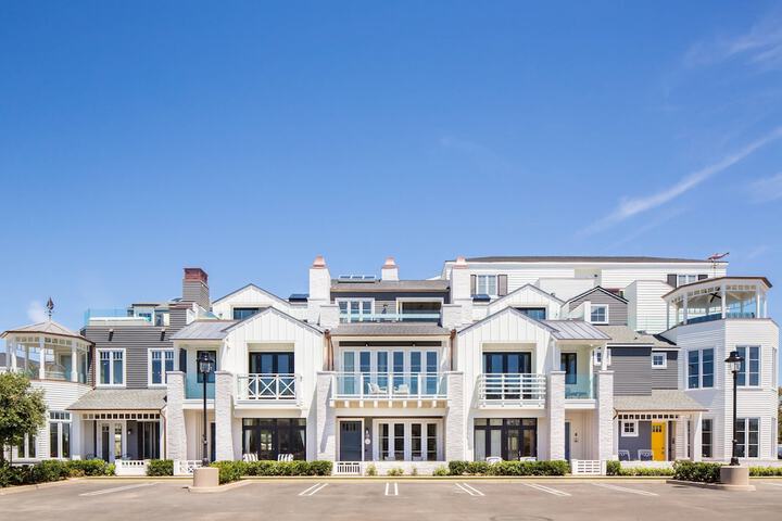 Lido House Autograph Collection