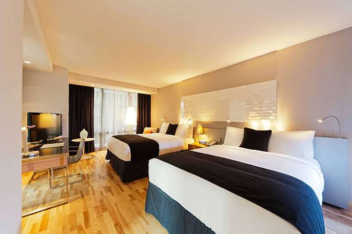 Room 50 of 111