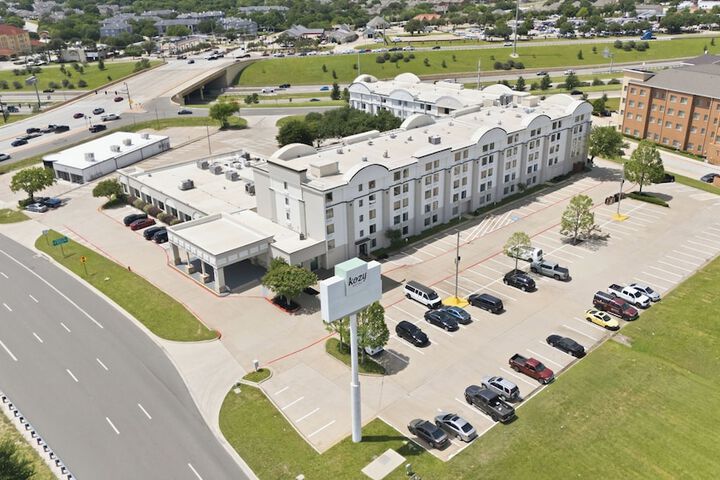 Kozy Hotel Dallas DFW Airport Area West