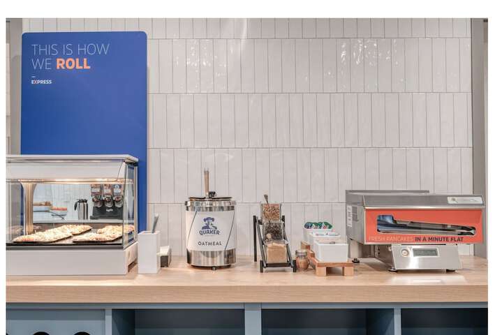 Breakfast/Coffee Service 54 of 65