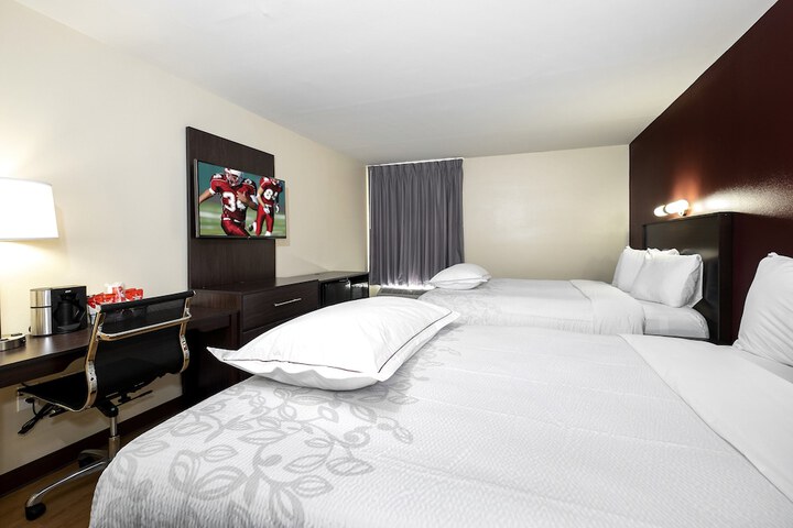 Room 17 of 38