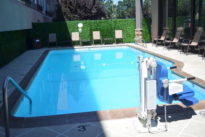 Pool 10 of 103