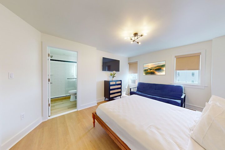 Room 4 of 45