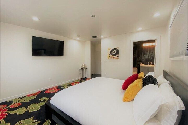 Room 36 of 54