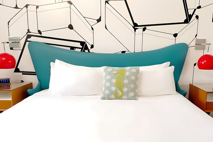 Room 50 of 67