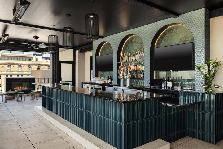 The Peregrine Omaha Downtown Curio Collection by Hilton