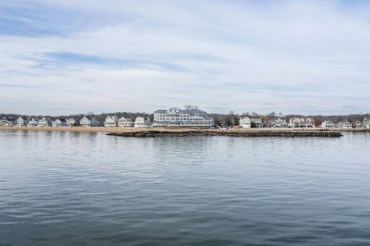 Madison Beach Hotel